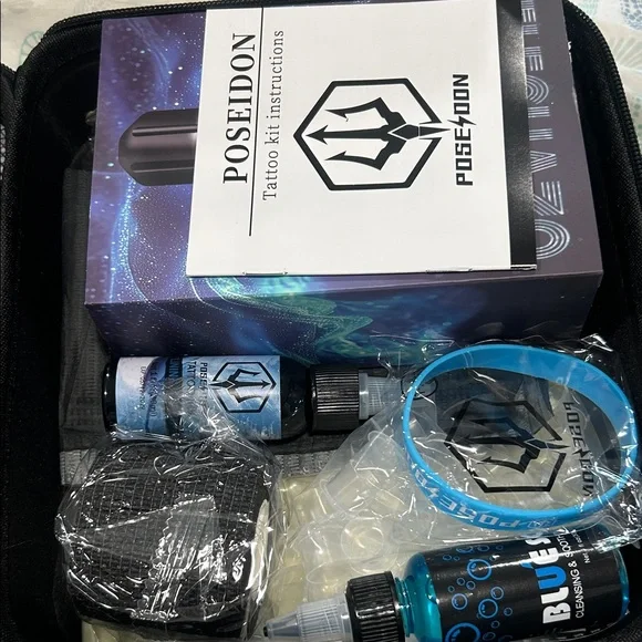 Poseidon Tattoo Kit with Black Machine - Picture 5 of 6
